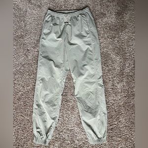 Size 4 pair of beige Lulu lemon hiking pants.